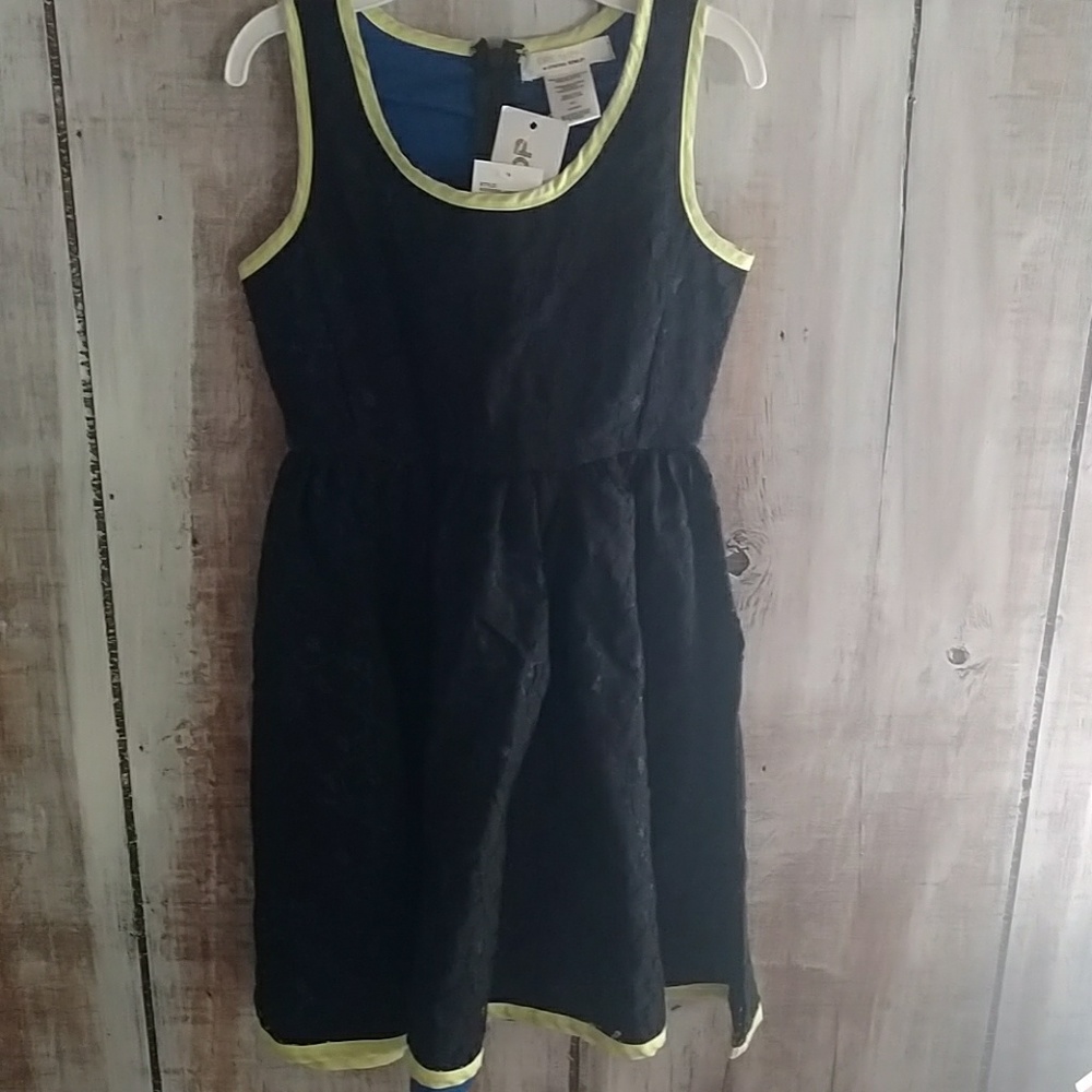 New Girls Dress size 6-7 Black Lace